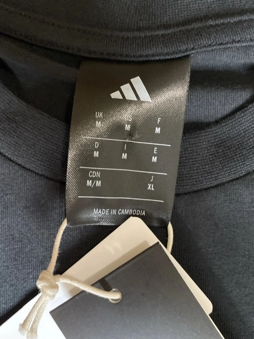 NWT Men’s Adidas Black Short Sleeve Tee with White Stripes.Size Medium
